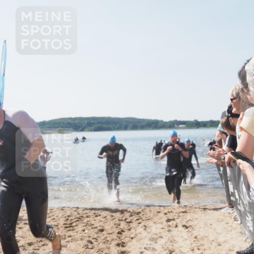 22.06.2025 - Viking Triathlon MichiJ http://msf.ph/oto/8065735 22.06.2025 10:31:57 Schwimmen 63, 87, 99, 124, 125, 193, 224, 226, 271, 435, 449, 464, 488, 507, 555, 658 meine-sportfotos.de