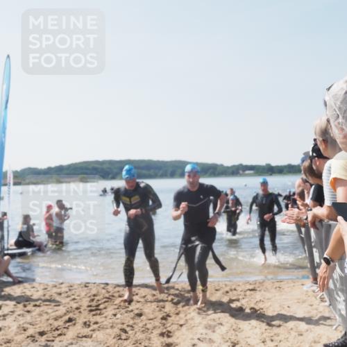 22.06.2025 - Viking Triathlon MichiJ http://msf.ph/oto/8065746 22.06.2025 10:31:58 Schwimmen 63, 87, 124, 125, 193, 226, 271, 435, 449, 464, 488, 507, 555, 658 meine-sportfotos.de