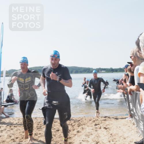 22.06.2025 - Viking Triathlon MichiJ http://msf.ph/oto/8065751 22.06.2025 10:31:59 Schwimmen 63, 87, 124, 125, 193, 226, 271, 435, 449, 464, 488, 507, 658 meine-sportfotos.de