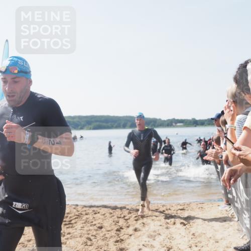 22.06.2025 - Viking Triathlon MichiJ http://msf.ph/oto/8065757 22.06.2025 10:32:00 Schwimmen 63, 87, 124, 125, 193, 207, 226, 271, 435, 449, 464, 488, 507, 658 meine-sportfotos.de