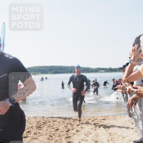22.06.2025 - Viking Triathlon MichiJ http://msf.ph/oto/8065759 22.06.2025 10:32:00 Schwimmen 63, 87, 124, 125, 193, 207, 226, 271, 435, 449, 464, 488, 507, 658 meine-sportfotos.de