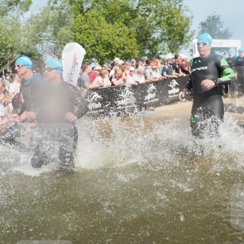 22.06.2025 - Viking Triathlon KatJ http://msf.ph/oto/8065784 22.06.2025 10:06:20 Schwimmen 18, 24, 36, 39, 60, 84, 110, 117, 153, 191, 192, 298, 385, 440, 487, 535 meine-sportfotos.de