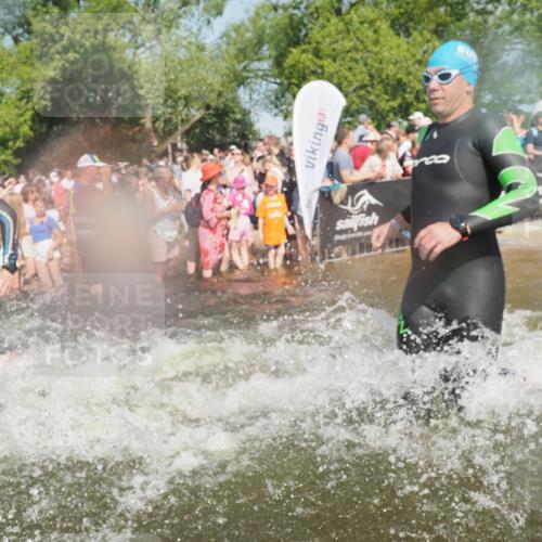 22.06.2025 - Viking Triathlon KatJ http://msf.ph/oto/8065800 22.06.2025 10:06:21 Schwimmen 18, 24, 36, 60, 84, 110, 117, 153, 191, 192, 298, 385, 440, 487, 535 meine-sportfotos.de