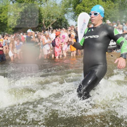 22.06.2025 - Viking Triathlon KatJ http://msf.ph/oto/8065805 22.06.2025 10:06:21 Schwimmen 18, 24, 36, 60, 84, 110, 117, 153, 191, 192, 298, 385, 440, 487, 535 meine-sportfotos.de