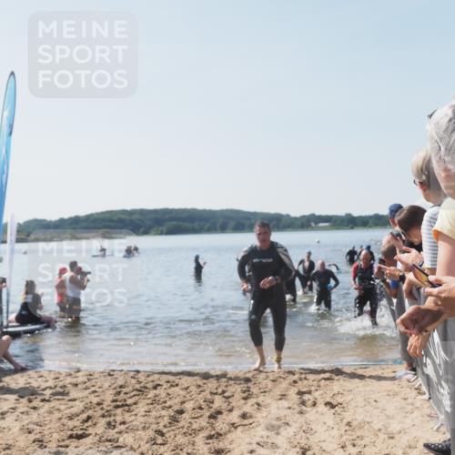 22.06.2025 - Viking Triathlon MichiJ http://msf.ph/oto/8065809 22.06.2025 10:32:08 Schwimmen 63, 193, 207, 214, 226, 271, 449, 464, 488 meine-sportfotos.de