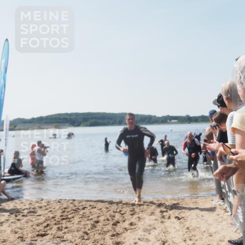 22.06.2025 - Viking Triathlon MichiJ http://msf.ph/oto/8065812 22.06.2025 10:32:08 Schwimmen 63, 193, 207, 214, 226, 271, 449, 464, 488 meine-sportfotos.de