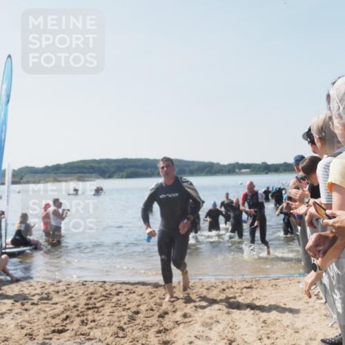 22.06.2025 - Viking Triathlon MichiJ http://msf.ph/oto/8065818 22.06.2025 10:32:09 Schwimmen 63, 193, 207, 214, 226, 271, 449, 464, 488 meine-sportfotos.de