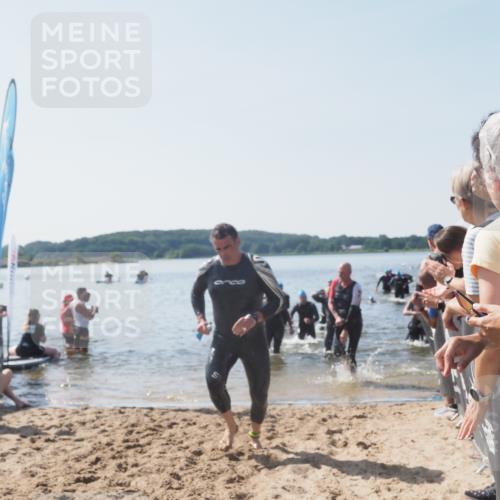 22.06.2025 - Viking Triathlon MichiJ http://msf.ph/oto/8065823 22.06.2025 10:32:09 Schwimmen 63, 193, 207, 214, 226, 271, 449, 464, 488 meine-sportfotos.de