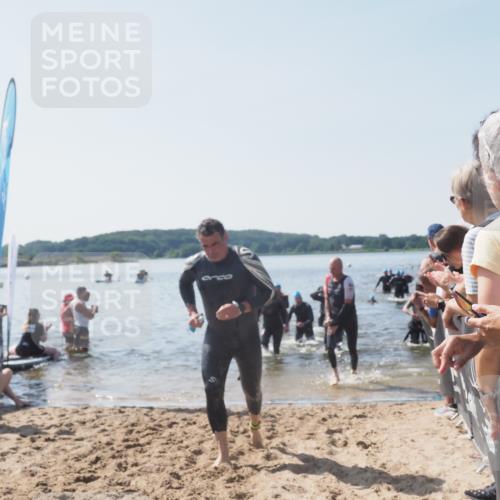 22.06.2025 - Viking Triathlon MichiJ http://msf.ph/oto/8065824 22.06.2025 10:32:09 Schwimmen 63, 193, 207, 214, 226, 271, 449, 464, 488 meine-sportfotos.de