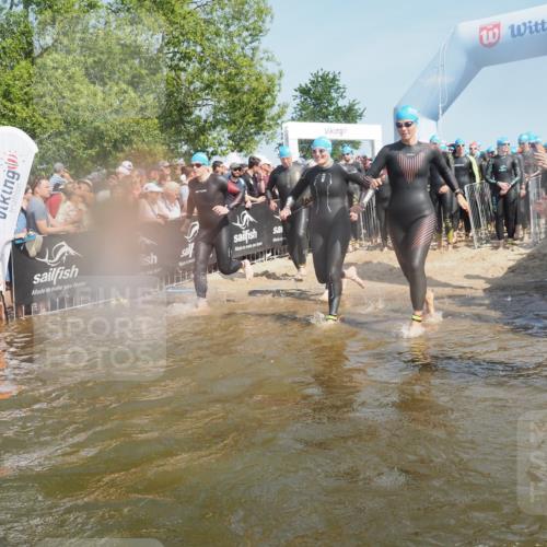 22.06.2025 - Viking Triathlon KatJ http://msf.ph/oto/8065825 22.06.2025 10:06:23 Schwimmen 18, 24, 36, 60, 84, 110, 117, 153, 191, 192, 298, 385, 440, 487, 535 meine-sportfotos.de