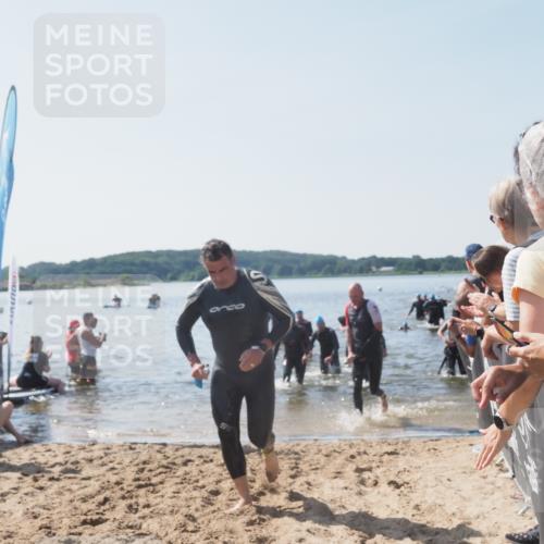 22.06.2025 - Viking Triathlon MichiJ http://msf.ph/oto/8065826 22.06.2025 10:32:09 Schwimmen 63, 193, 207, 214, 226, 271, 449, 464, 488 meine-sportfotos.de
