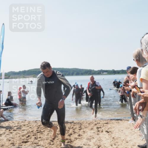 22.06.2025 - Viking Triathlon MichiJ http://msf.ph/oto/8065829 22.06.2025 10:32:10 Schwimmen 63, 147, 193, 207, 214, 226, 271, 464, 488 meine-sportfotos.de