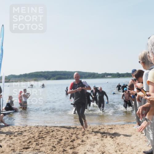 22.06.2025 - Viking Triathlon MichiJ http://msf.ph/oto/8065837 22.06.2025 10:32:11 Schwimmen 63, 147, 173, 193, 207, 214, 226, 271, 464, 488 meine-sportfotos.de