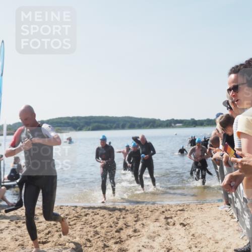 22.06.2025 - Viking Triathlon MichiJ http://msf.ph/oto/8065850 22.06.2025 10:32:12 Schwimmen 63, 147, 173, 193, 207, 214, 226, 271, 461, 464, 488 meine-sportfotos.de