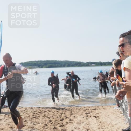 22.06.2025 - Viking Triathlon MichiJ http://msf.ph/oto/8065852 22.06.2025 10:32:12 Schwimmen 63, 147, 173, 193, 207, 214, 226, 271, 461, 464, 488 meine-sportfotos.de