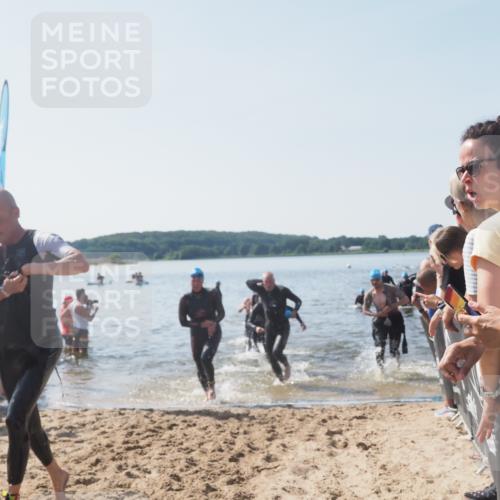 22.06.2025 - Viking Triathlon MichiJ http://msf.ph/oto/8065853 22.06.2025 10:32:12 Schwimmen 63, 147, 173, 193, 207, 214, 226, 271, 461, 464, 488 meine-sportfotos.de