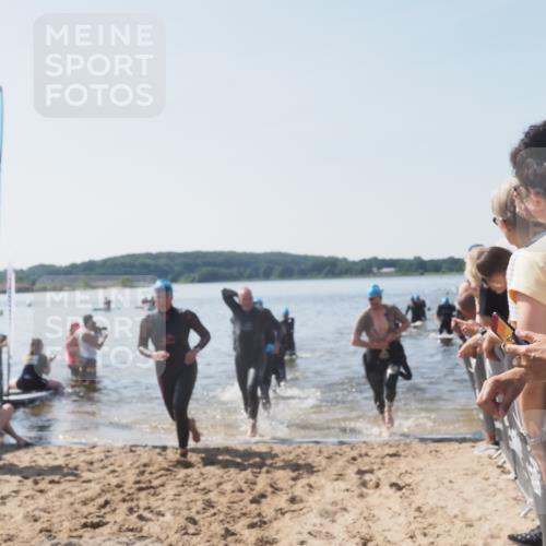 22.06.2025 - Viking Triathlon MichiJ http://msf.ph/oto/8065860 22.06.2025 10:32:13 Schwimmen 53, 63, 147, 173, 193, 207, 214, 226, 271, 461, 464, 488 meine-sportfotos.de
