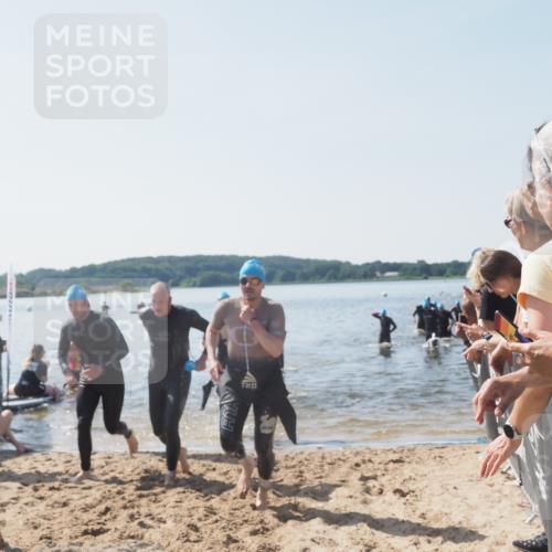22.06.2025 - Viking Triathlon MichiJ http://msf.ph/oto/8065876 22.06.2025 10:32:15 Schwimmen 53, 147, 173, 193, 207, 214, 226, 271, 461, 464, 488 meine-sportfotos.de