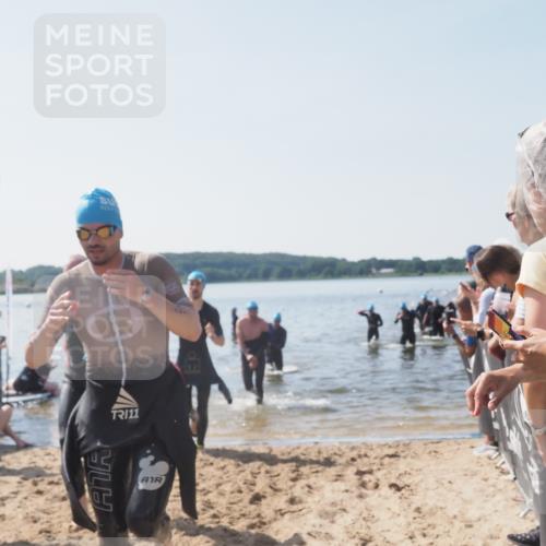 22.06.2025 - Viking Triathlon MichiJ http://msf.ph/oto/8065884 22.06.2025 10:32:16 Schwimmen 53, 147, 173, 193, 207, 214, 226, 271, 461, 464 meine-sportfotos.de