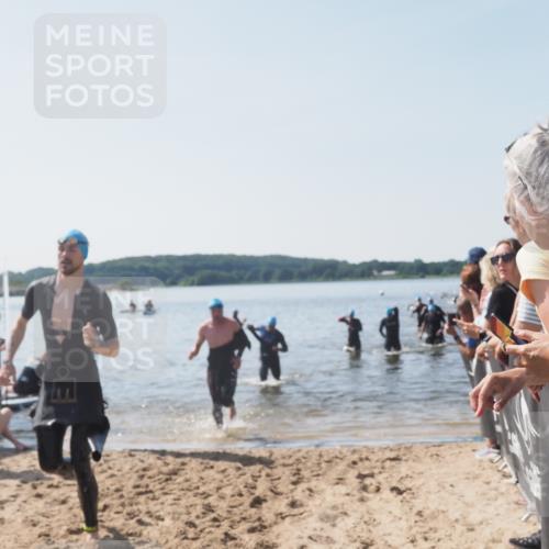 22.06.2025 - Viking Triathlon MichiJ http://msf.ph/oto/8065896 22.06.2025 10:32:17 Schwimmen 53, 147, 173, 193, 207, 214, 271, 461 meine-sportfotos.de