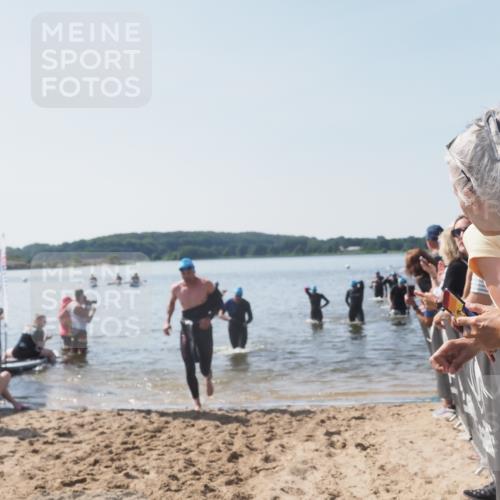 22.06.2025 - Viking Triathlon MichiJ http://msf.ph/oto/8065901 22.06.2025 10:32:18 Schwimmen 53, 147, 173, 193, 207, 214, 461, 492 meine-sportfotos.de
