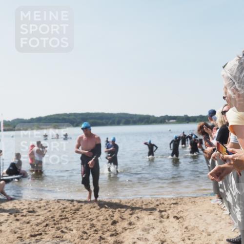 22.06.2025 - Viking Triathlon MichiJ http://msf.ph/oto/8065904 22.06.2025 10:32:18 Schwimmen 53, 147, 173, 193, 207, 214, 461, 492 meine-sportfotos.de