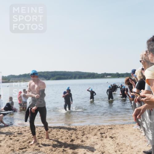 22.06.2025 - Viking Triathlon MichiJ http://msf.ph/oto/8065910 22.06.2025 10:32:19 Schwimmen 53, 147, 173, 207, 214, 461, 492 meine-sportfotos.de