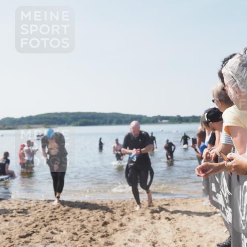 22.06.2025 - Viking Triathlon MichiJ http://msf.ph/oto/8065945 22.06.2025 10:32:31 Schwimmen 53, 80, 147, 170, 173, 208, 278, 461, 492 meine-sportfotos.de