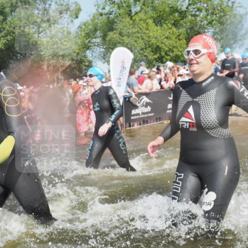 22.06.2025 - Viking Triathlon KatJ http://msf.ph/oto/8065955 22.06.2025 10:06:32 Schwimmen 18, 24, 36, 93, 109, 168, 186, 192, 205, 261, 298, 358, 376, 450, 606 meine-sportfotos.de