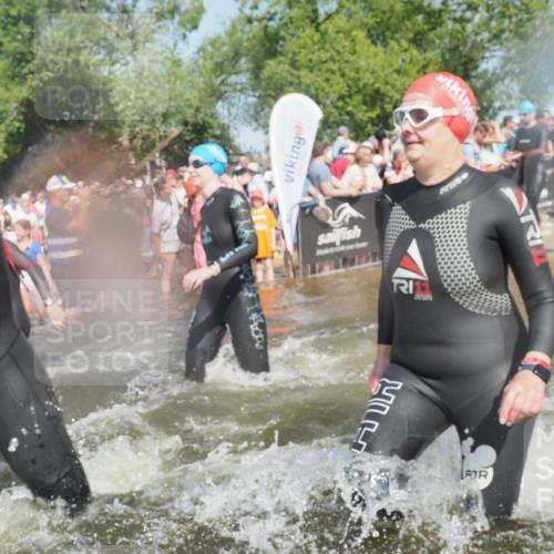 22.06.2025 - Viking Triathlon KatJ http://msf.ph/oto/8065958 22.06.2025 10:06:32 Schwimmen 18, 24, 36, 93, 109, 168, 186, 192, 205, 261, 298, 358, 376, 450, 606 meine-sportfotos.de