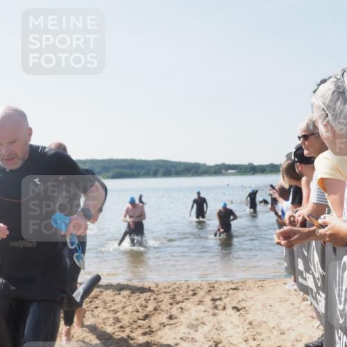 22.06.2025 - Viking Triathlon MichiJ http://msf.ph/oto/8065968 22.06.2025 10:32:34 Schwimmen 53, 80, 170, 208, 278, 492 meine-sportfotos.de