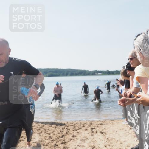 22.06.2025 - Viking Triathlon MichiJ http://msf.ph/oto/8065969 22.06.2025 10:32:34 Schwimmen 53, 80, 170, 208, 278, 492 meine-sportfotos.de