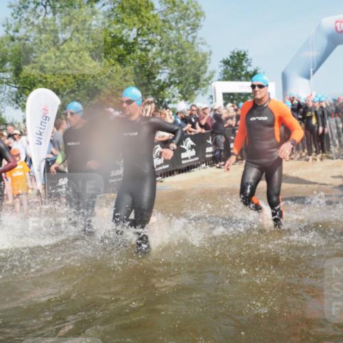 22.06.2025 - Viking Triathlon KatJ http://msf.ph/oto/8065980 22.06.2025 10:06:35 Schwimmen 44, 74, 93, 109, 159, 168, 186, 205, 219, 261, 358, 376, 450, 606, 625 meine-sportfotos.de