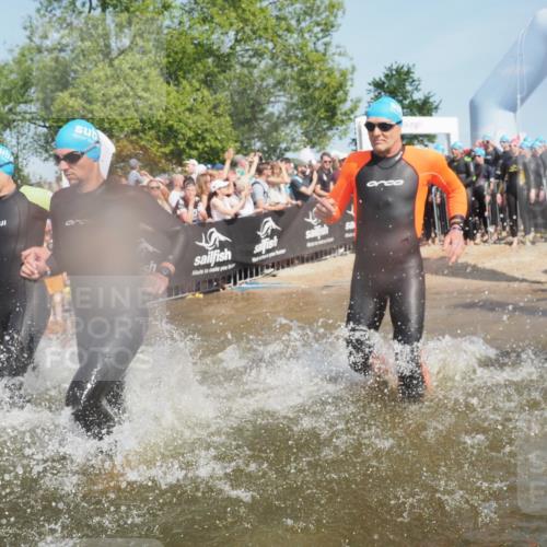 22.06.2025 - Viking Triathlon KatJ http://msf.ph/oto/8065994 22.06.2025 10:06:35 Schwimmen 44, 74, 93, 109, 159, 168, 186, 205, 219, 261, 358, 376, 450, 606, 625 meine-sportfotos.de