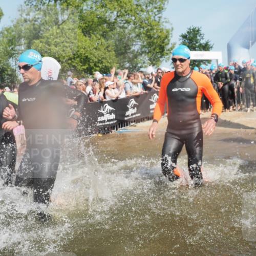 22.06.2025 - Viking Triathlon KatJ http://msf.ph/oto/8065997 22.06.2025 10:06:35 Schwimmen 44, 74, 93, 109, 159, 168, 186, 205, 219, 261, 358, 376, 450, 606, 625 meine-sportfotos.de