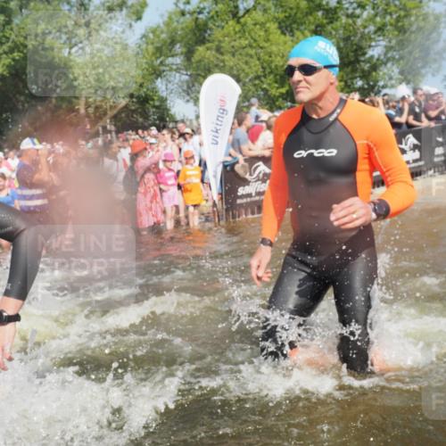 22.06.2025 - Viking Triathlon KatJ http://msf.ph/oto/8066017 22.06.2025 10:06:36 Schwimmen 44, 74, 93, 109, 159, 168, 186, 205, 219, 261, 358, 376, 450, 606, 625 meine-sportfotos.de
