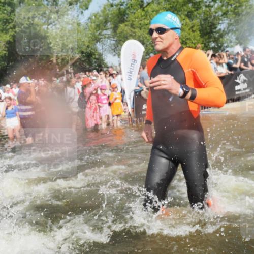 22.06.2025 - Viking Triathlon KatJ http://msf.ph/oto/8066020 22.06.2025 10:06:36 Schwimmen 44, 74, 93, 109, 159, 168, 186, 205, 219, 261, 358, 376, 450, 606, 625 meine-sportfotos.de