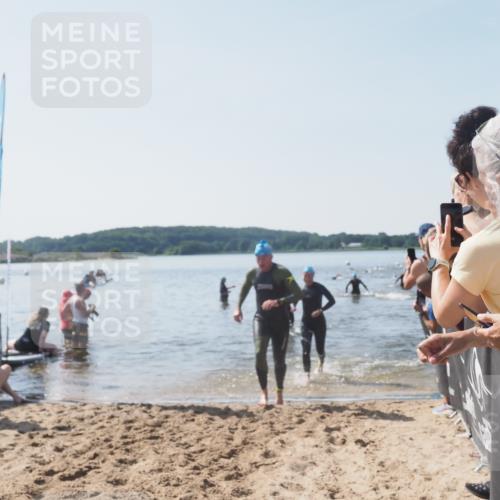 22.06.2025 - Viking Triathlon MichiJ http://msf.ph/oto/8066041 22.06.2025 10:32:49 Schwimmen 113, 208, 278, 287, 554 meine-sportfotos.de