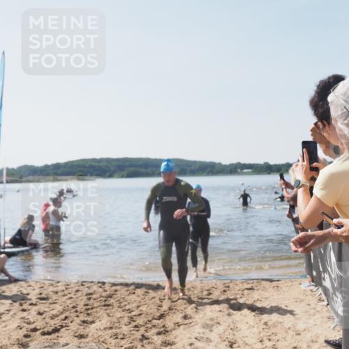 22.06.2025 - Viking Triathlon MichiJ http://msf.ph/oto/8066047 22.06.2025 10:32:49 Schwimmen 113, 208, 278, 287, 554 meine-sportfotos.de