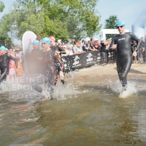 22.06.2025 - Viking Triathlon KatJ http://msf.ph/oto/8066060 22.06.2025 10:06:40 Schwimmen 44, 74, 93, 109, 159, 165, 205, 217, 219, 257, 282, 358, 376, 501, 625 meine-sportfotos.de