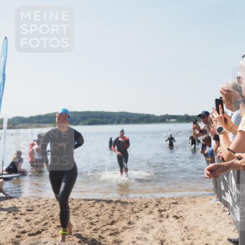 22.06.2025 - Viking Triathlon MichiJ http://msf.ph/oto/8066061 22.06.2025 10:32:51 Schwimmen 113, 208, 278, 287, 554 meine-sportfotos.de