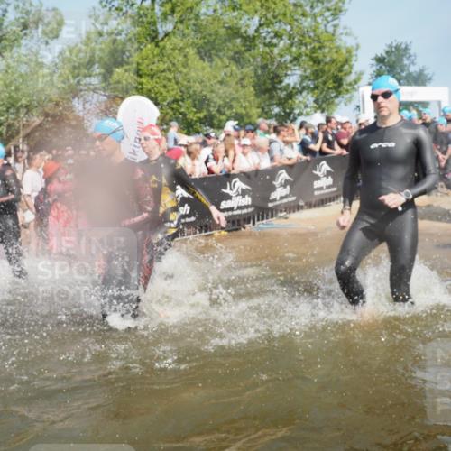 22.06.2025 - Viking Triathlon KatJ http://msf.ph/oto/8066069 22.06.2025 10:06:40 Schwimmen 44, 74, 93, 109, 159, 165, 205, 217, 219, 257, 282, 358, 376, 501, 625 meine-sportfotos.de