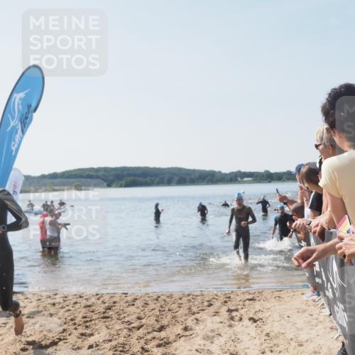 22.06.2025 - Viking Triathlon MichiJ http://msf.ph/oto/8066128 22.06.2025 10:33:10 Schwimmen 28, 91, 113, 387, 399, 608 meine-sportfotos.de