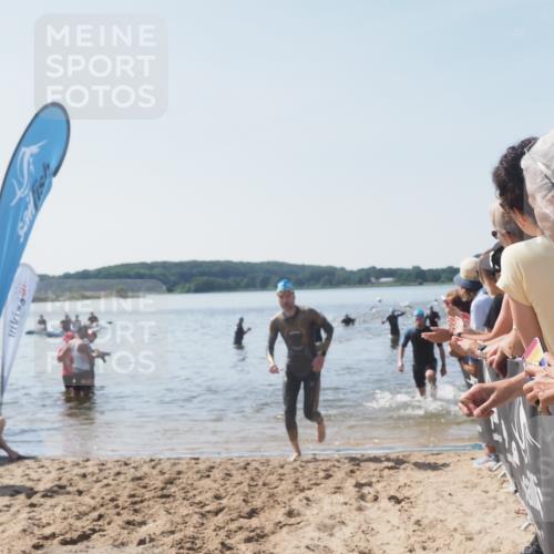 22.06.2025 - Viking Triathlon MichiJ http://msf.ph/oto/8066142 22.06.2025 10:33:12 Schwimmen 28, 91, 387, 399, 608 meine-sportfotos.de