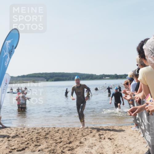 22.06.2025 - Viking Triathlon MichiJ http://msf.ph/oto/8066143 22.06.2025 10:33:12 Schwimmen 28, 91, 387, 399, 608 meine-sportfotos.de