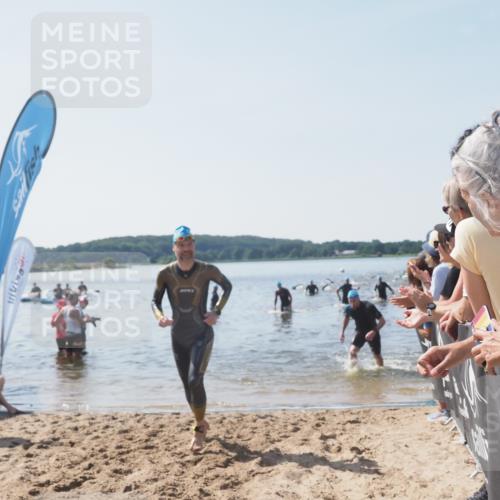 22.06.2025 - Viking Triathlon MichiJ http://msf.ph/oto/8066147 22.06.2025 10:33:13 Schwimmen 28, 91, 387, 399, 608 meine-sportfotos.de