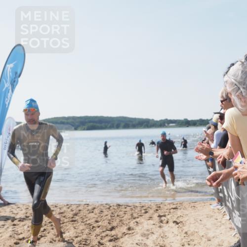 22.06.2025 - Viking Triathlon MichiJ http://msf.ph/oto/8066152 22.06.2025 10:33:13 Schwimmen 28, 91, 387, 399, 608 meine-sportfotos.de