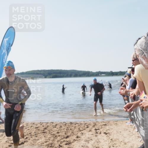 22.06.2025 - Viking Triathlon MichiJ http://msf.ph/oto/8066154 22.06.2025 10:33:13 Schwimmen 28, 91, 387, 399, 608 meine-sportfotos.de