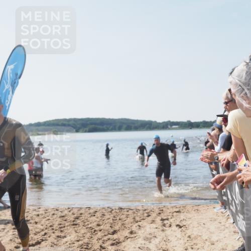 22.06.2025 - Viking Triathlon MichiJ http://msf.ph/oto/8066155 22.06.2025 10:33:14 Schwimmen 28, 91, 300, 387, 399, 608 meine-sportfotos.de