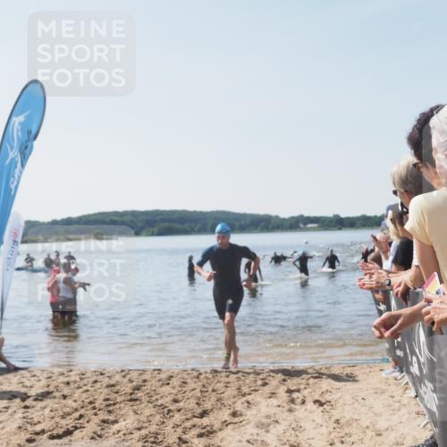 22.06.2025 - Viking Triathlon MichiJ http://msf.ph/oto/8066164 22.06.2025 10:33:15 Schwimmen 28, 300, 387, 399, 608 meine-sportfotos.de